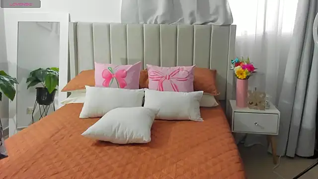 Snapshot of Abbye_blue01 chatting on March 3, 9:53 pm Abbye blue01 online show from March 3, 9:53 pm