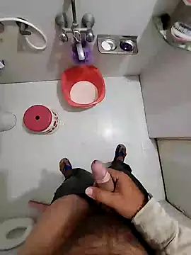 Snapshot of parank2021 chatting on January 15, 6:19 pm parank2021 online show from January 15, 6:19 pm