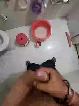 Snapshot of parank2021 chatting on February 4, 12:00 pm parank2021 online show from February 4, 12:00 pm