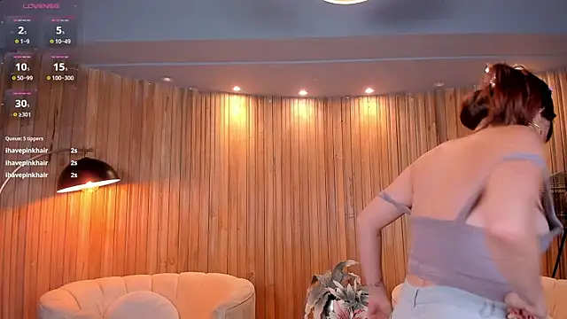 CorinneRusso online show from March 4, 9:51 am