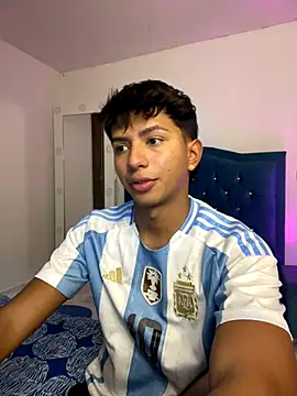 Leonarrrd 01 online show from October 8, 2:09 am