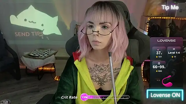 Kerry Kirk online show from November 19, 9:04 pm