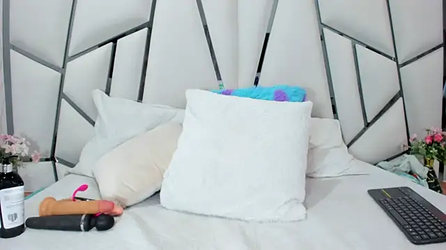  aurora18  online show from September 30, 3:11 am