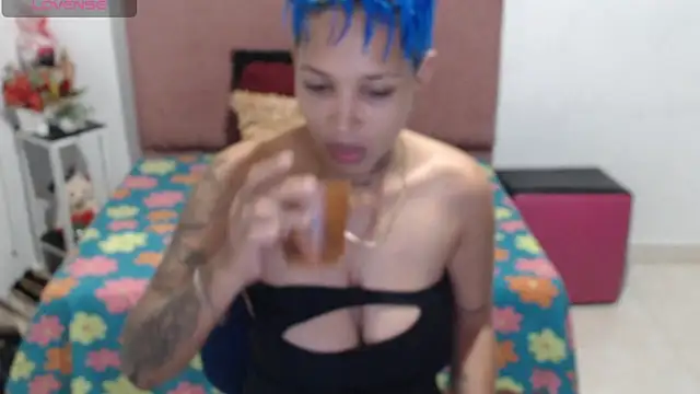 Dirty Zoe online show from May 22, 4:30 am