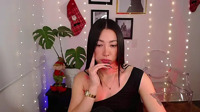 Snapshot of lilyy_evanss chatting on December 23, 11:39 pm lilyy evanss online show from December 23, 11:39 pm