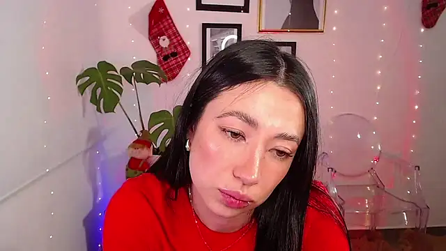 Snapshot of lilyy_evanss chatting on December 28, 2:43 am lilyy evanss online show from December 28, 2:43 am