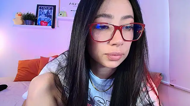 lilyy evanss online show from April 20, 10:33 pm
