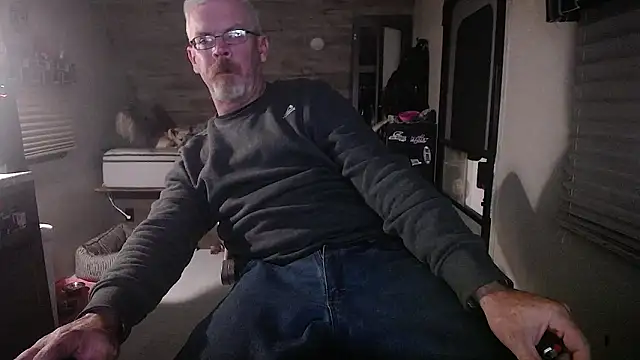 Snapshot of Di9ital069 chatting on February 25, 2:43 am Di9ital069 online show from February 25, 2:43 am