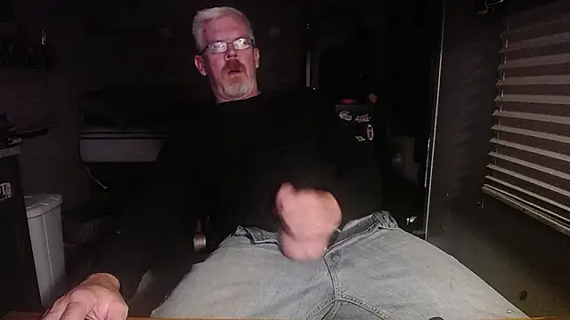 Snapshot of Di9ital069 chatting on March 16, 4:07 am Di9ital069 online show from March 16, 4:07 am