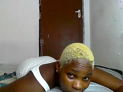 Snapshot of SexyKimberly23 chatting on November 11, 1:00 pm SexyKimberly23 online show from November 11, 1:00 pm