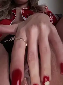 SonyaD  online show from December 16, 5:38 am