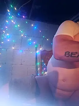 Snapshot of Buddy_Cuck chatting on October 3, 10:12 am Buddy Cuck online show from October 3, 10:12 am