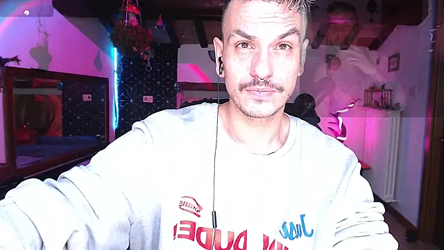 Snapshot of cek_186 chatting on December 7, 7:16 am cek 186 online show from December 7, 7:16 am