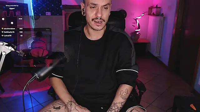 Snapshot of cek_186 chatting on December 8, 5:55 pm cek 186 online show from December 8, 5:55 pm