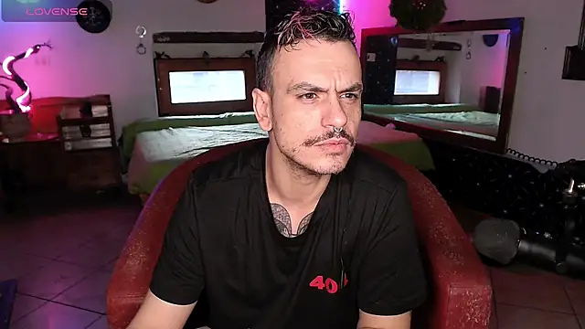 Snapshot of cek_186 chatting on December 18, 7:36 am cek 186 online show from December 18, 7:36 am
