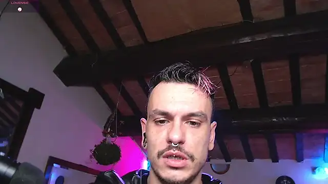 Snapshot of cek_186 chatting on December 18, 5:21 pm cek 186 online show from December 18, 5:21 pm