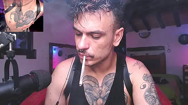 Snapshot of cek_186 chatting on December 22, 6:59 pm cek 186 online show from December 22, 6:59 pm