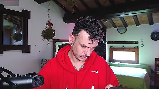 Snapshot of cek_186 chatting on December 25, 9:45 am cek 186 online show from December 25, 9:45 am