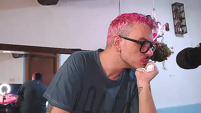 Snapshot of cek_186 chatting on January 21, 7:58 am cek 186 online show from January 21, 7:58 am