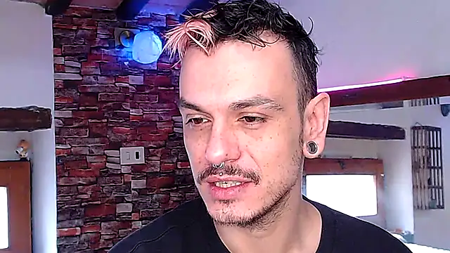 Snapshot of cek_186 chatting on March 15, 8:26 am cek 186 online show from March 15, 8:26 am