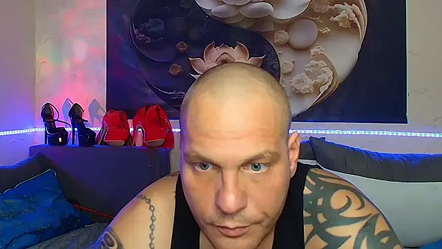 xDeepInLovexx online show from April 2, 6:49 pm