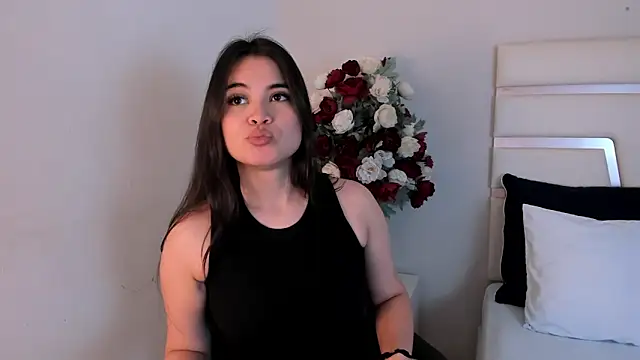 CamilaSofiia online show from January 17, 7:27 pm