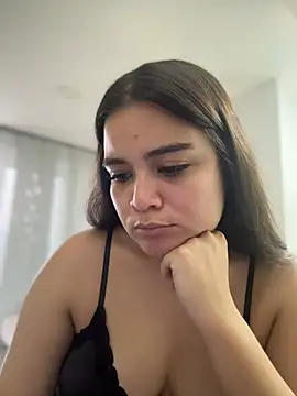 CamilaSofiia online show from June 26, 10:36 pm