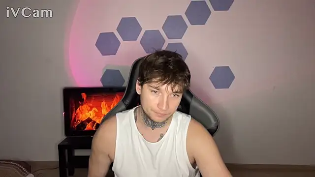 Chris Tyson online show from November 21, 11:14 pm