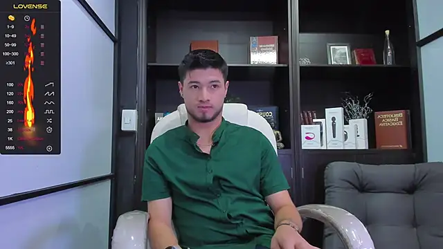Snapshot of EdwardRoss_ chatting on January 27, 7:13 pm EdwardRoss online show from January 27, 7:13 pm