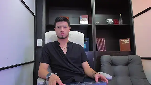 Snapshot of EdwardRoss_ chatting on January 29, 7:22 pm EdwardRoss online show from January 29, 7:22 pm