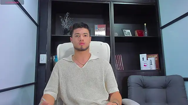 Snapshot of EdwardRoss_ chatting on January 31, 7:29 pm EdwardRoss online show from January 31, 7:29 pm