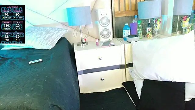 Snapshot of LilyyBigAss chatting on September 26, 11:47 am LilyyBigAss online show from September 26, 11:47 am