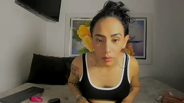 kaiagerbes3 online show from May 7, 12:27 am