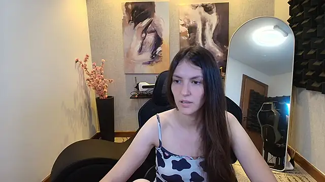 Snapshot of upssnowy chatting on September 22, 11:51 pm upssnowy online show from September 22, 11:51 pm