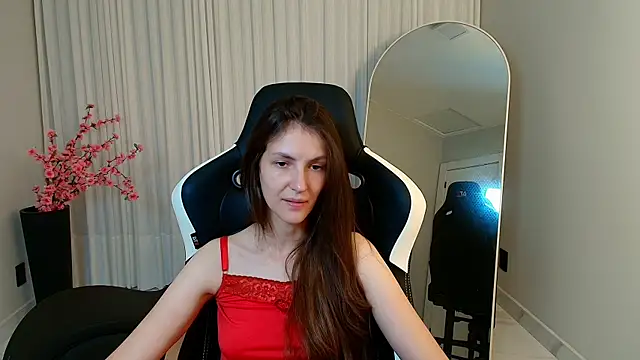 Snapshot of upssnowy chatting on October 16, 8:43 pm upssnowy online show from October 16, 8:43 pm