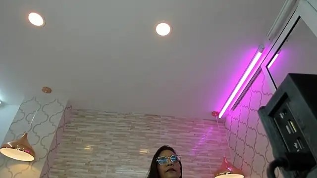 Snapshot of ZoeSmitth chatting on October 29, 11:34 am ZoeSmitth online show from October 29, 11:34 am