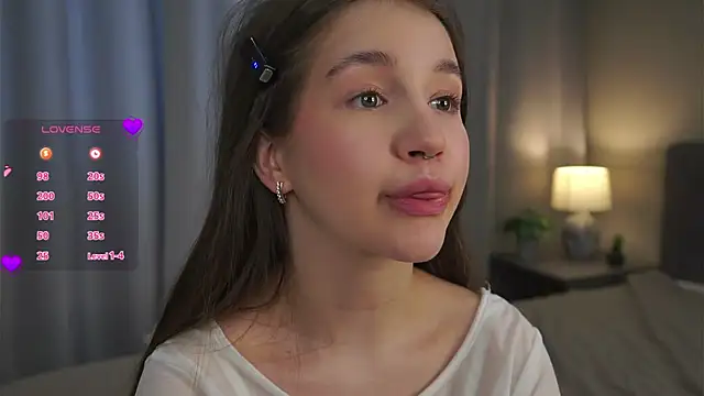 AmiLewis online show from February 12, 4:23 am