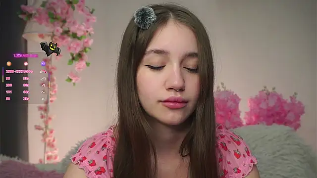 AmiLewis online show from November 4, 1:05 am