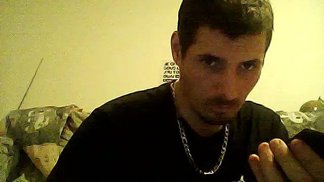 Snapshot of Darkos667 chatting on September 29, 7:19 pm Darkos667 online show from September 29, 7:19 pm