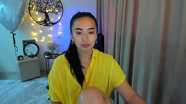 worldofkim online show from May 22, 8:53 am