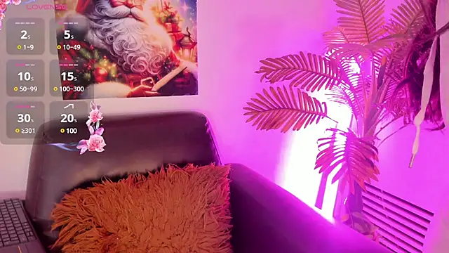 Miia Thompsonn online show from December 29, 9:30 pm