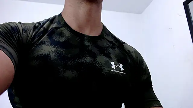 Snapshot of Antonywebb94 chatting on March 30, 12:11 am Antonywebb94 online show from March 30, 12:11 am