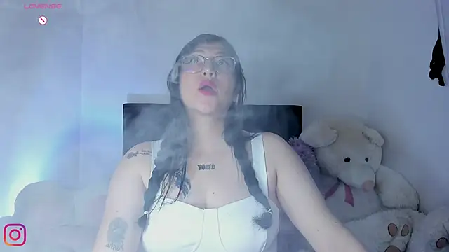 Snapshot of Naomi-Misaki chatting on January 30, 12:29 am Naomi-Misaki online show from January 30, 12:29 am