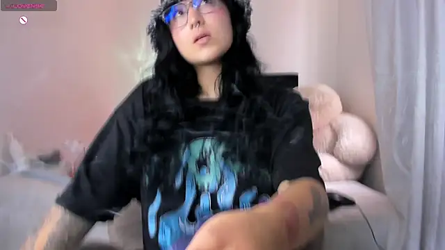 Snapshot of Naomi-Misaki chatting on September 13, 11:32 am Naomi-Misaki online show from September 13, 11:32 am