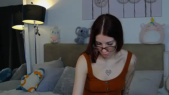 CassKiera online show from September 10, 5:07 am