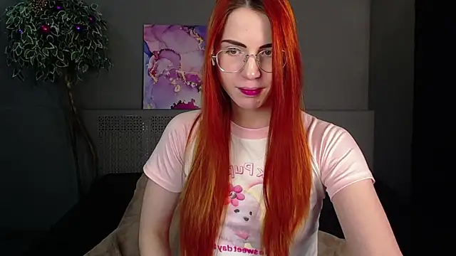 EmilyKents online show from December 19, 5:51 am