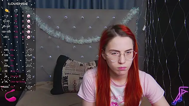 EmilyKents online show from December 27, 1:22 am
