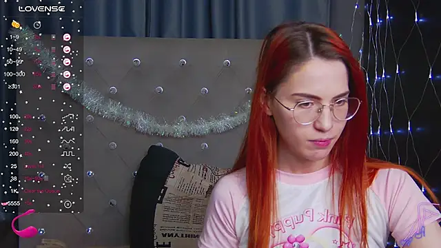 EmilyKents online show from December 27, 4:26 am