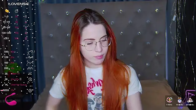 EmilyKents online show from February 12, 1:41 am