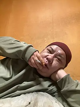 punk0805 online show from December 18, 4:02 pm